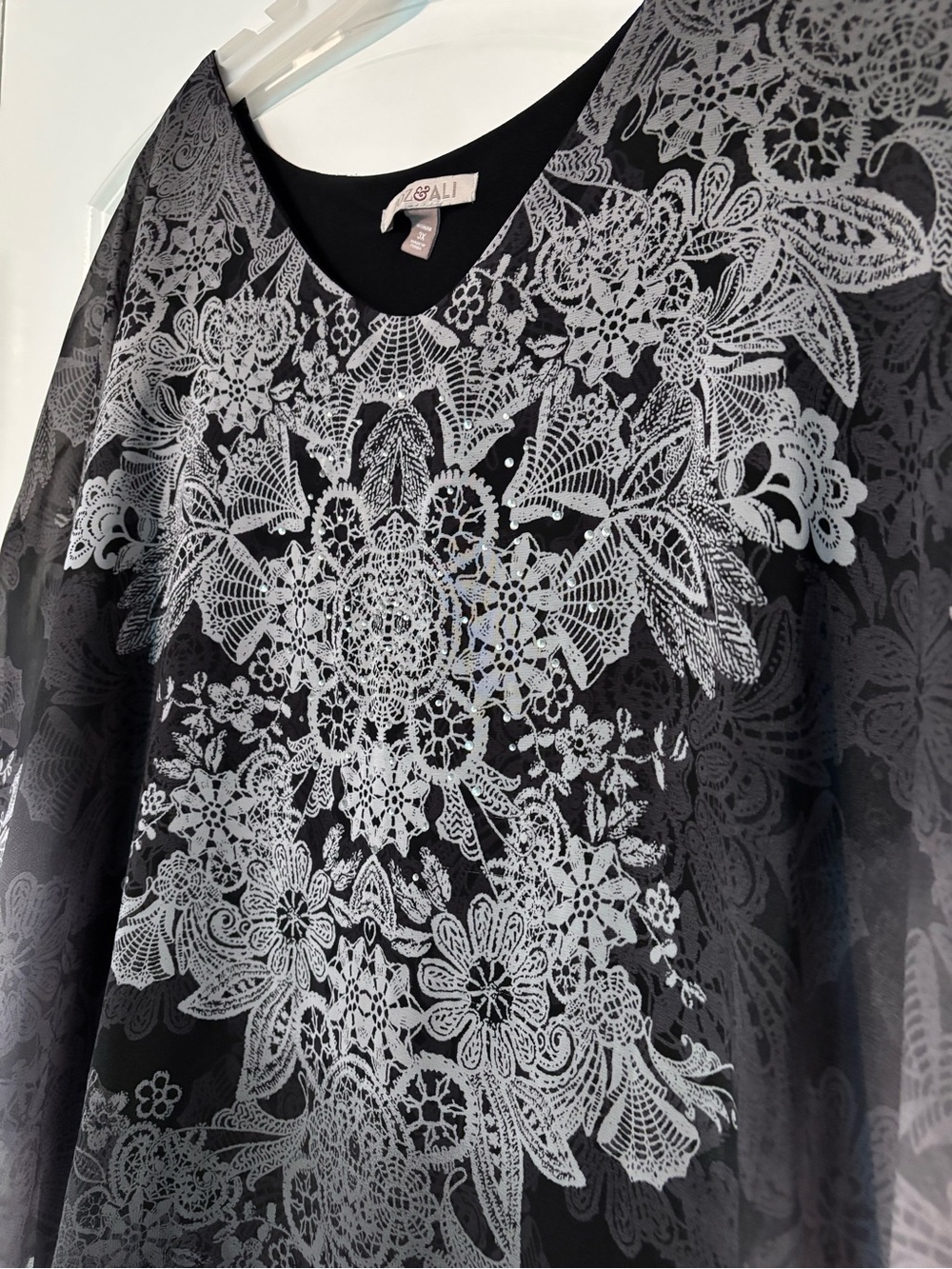 Roz & Ali Ombre Chiffon Poncho Top - Black/Gray Size 3X 100% polyester - Picture 4 of 11